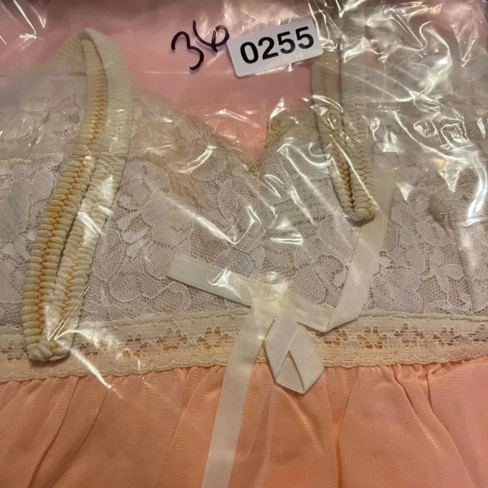 VINTAGE long nightgown with lace‎ bustier.